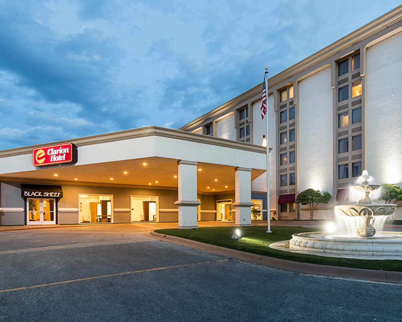 Clarion Hotel San Angelo Near Convention Center Exterior foto